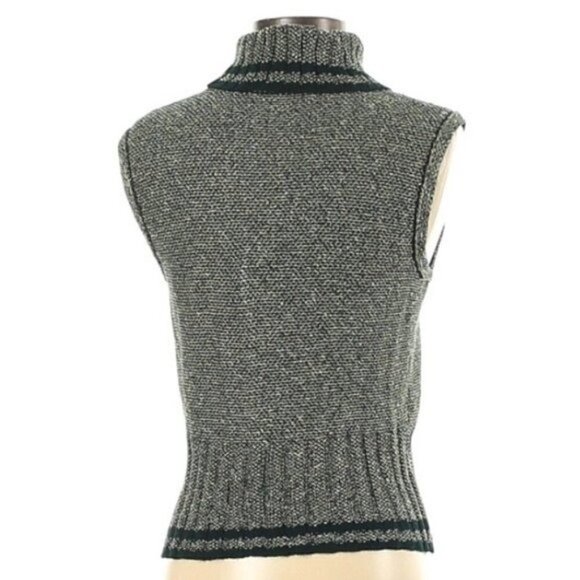 St. John Rare Vintage Embellished Knit Sweater Vest Women’s Size 2 - Picture 13 of 14
